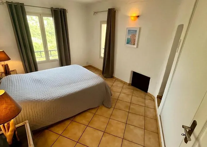 Villa Porra 100m2, Pleine Nature, Piscine, Vue *